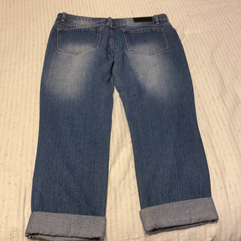 Distressed Jeans - Picture 2 of 5